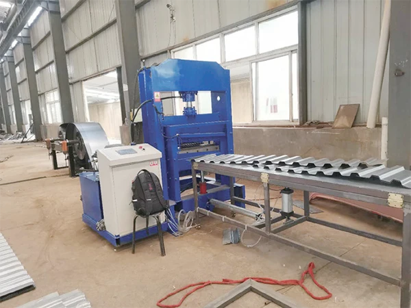Mesin Pembentuk Papan Beralun Semi-treler CNC